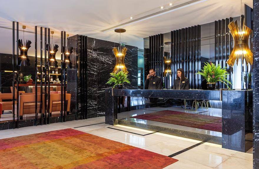 Hotel & Casino Travel and Booking Guide